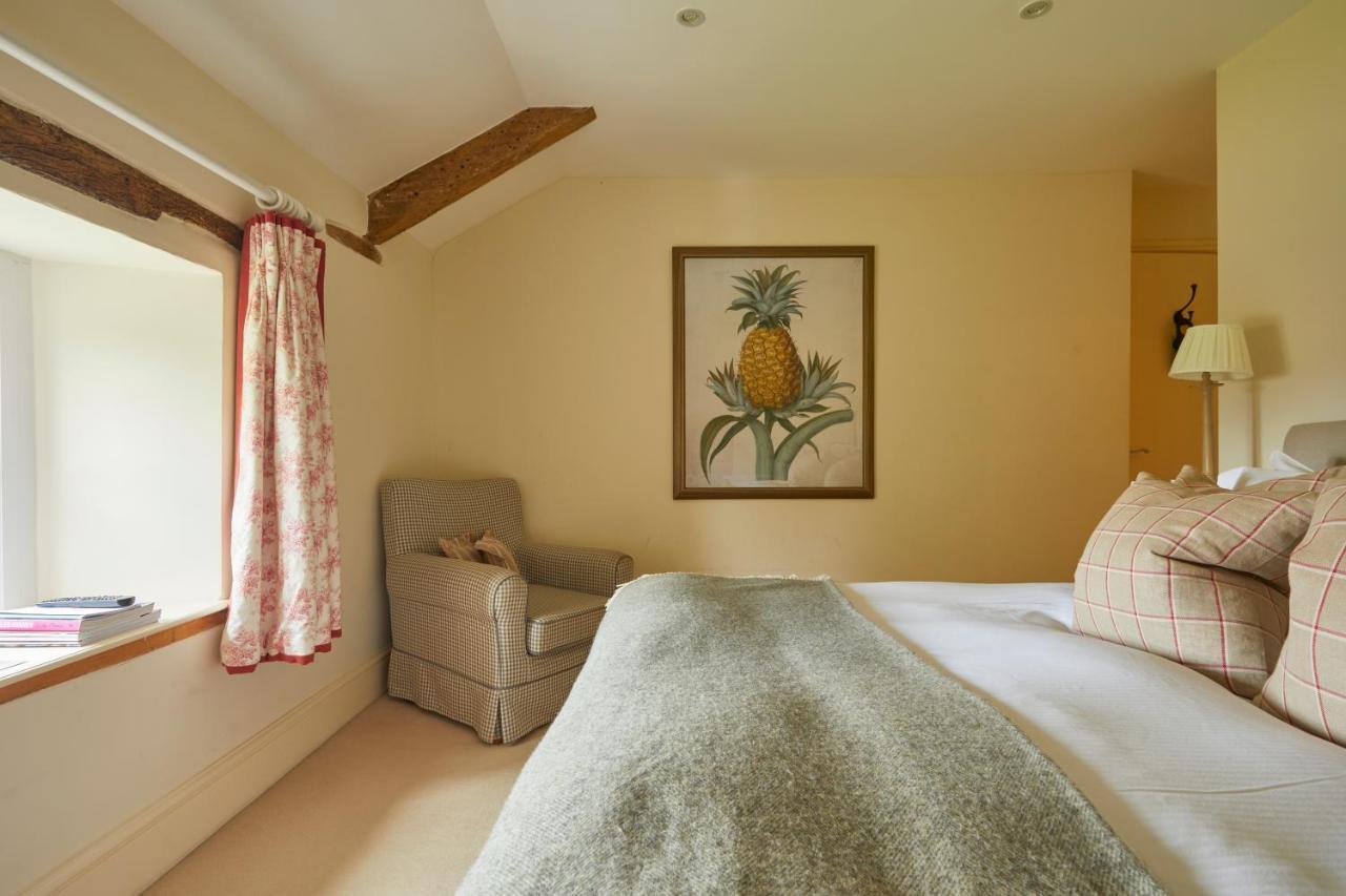 The Kingham Plough Hotel Buitenkant foto